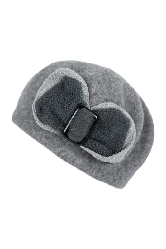 Beret Urok Kokardy