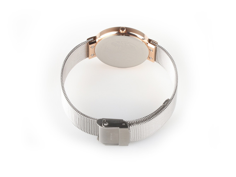 Zegarek BERING 14531-060. Kwarcowy, Kolor biały. Kobieta.