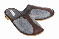 Pantofle męskie Wójciak, klin o wysokości 1,5 cm , najwyższa jakość materiałów. Model 283