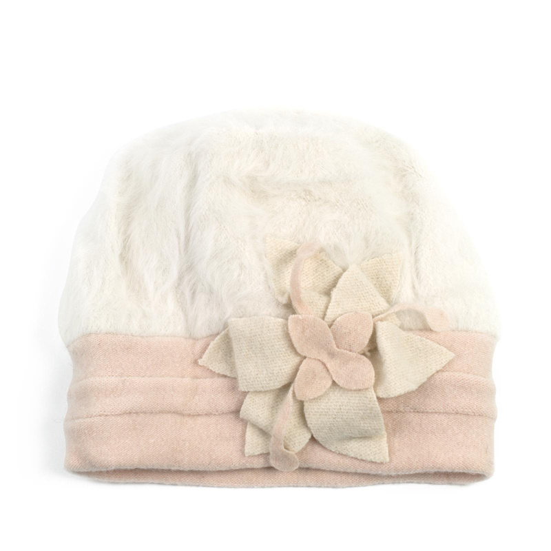 Beret Angora Flower