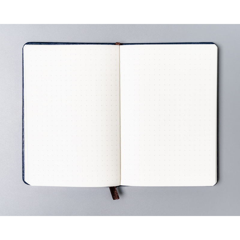Notes w formacie A6 w granatowym kolorze zadrukowany w kropki - Peterson