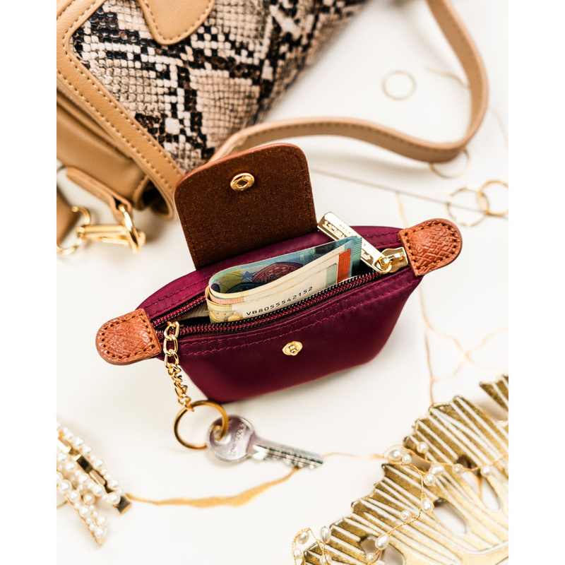 Bordowe etui na klucze z poliestru i skóry ekologicznej zamykane zatrzaskiem i suwakiem - Peterson