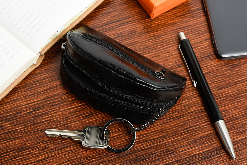 Czerwone skórzane etui na klucze pieniądze Beltimore G85