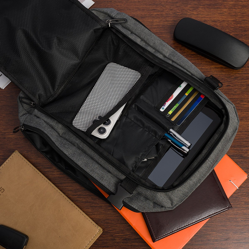 Plecak torba mały bagaż pojemny do samolotu kabinówka lotnicza Beltimore jasno szary TOK-T