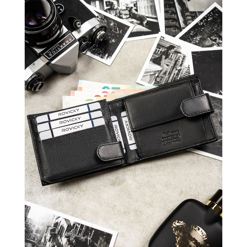 Duży, czarny portfel męski ze skóry naturalnej wyposażony w system RFID, zamykany na zatrzask - Rovicky