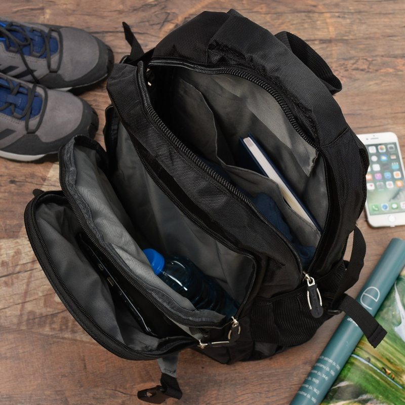 Czarny plecak sportowy miejski trekkingowy wytrzymały T15