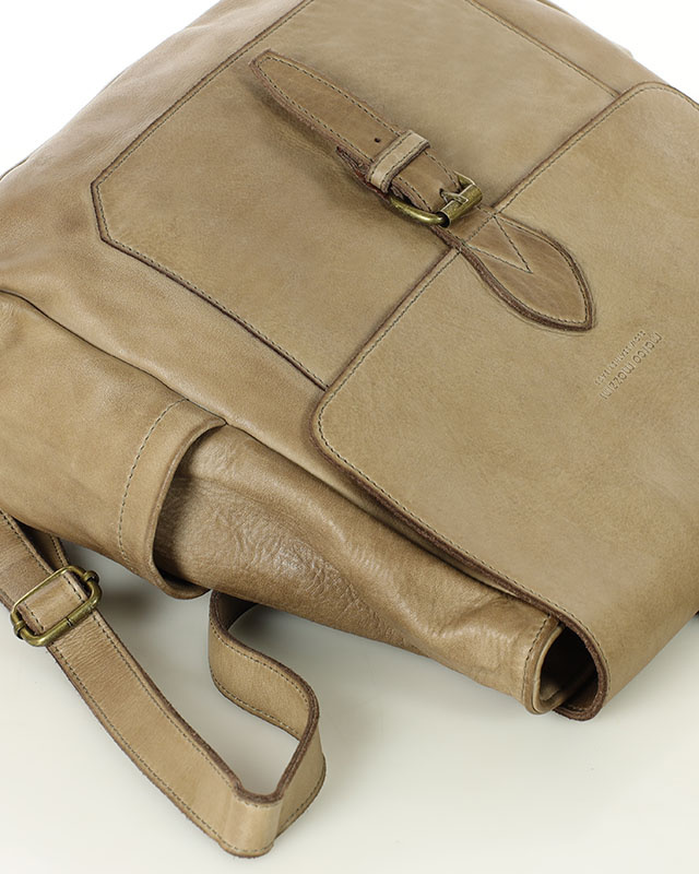 Plecak skórzany handmade z kieszeniami  - MARCO MAZZINI beż cappuccino