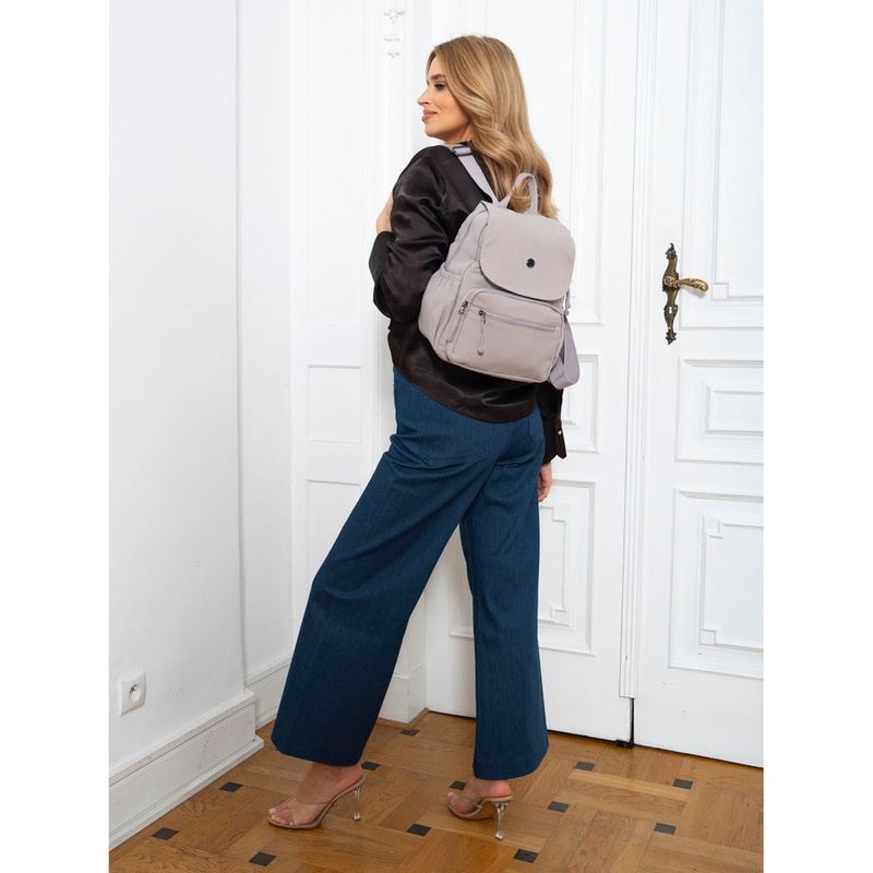 Plecak damski z poliestru w kolorze lila, zawieszony na regulowanych szelkach - Peterson