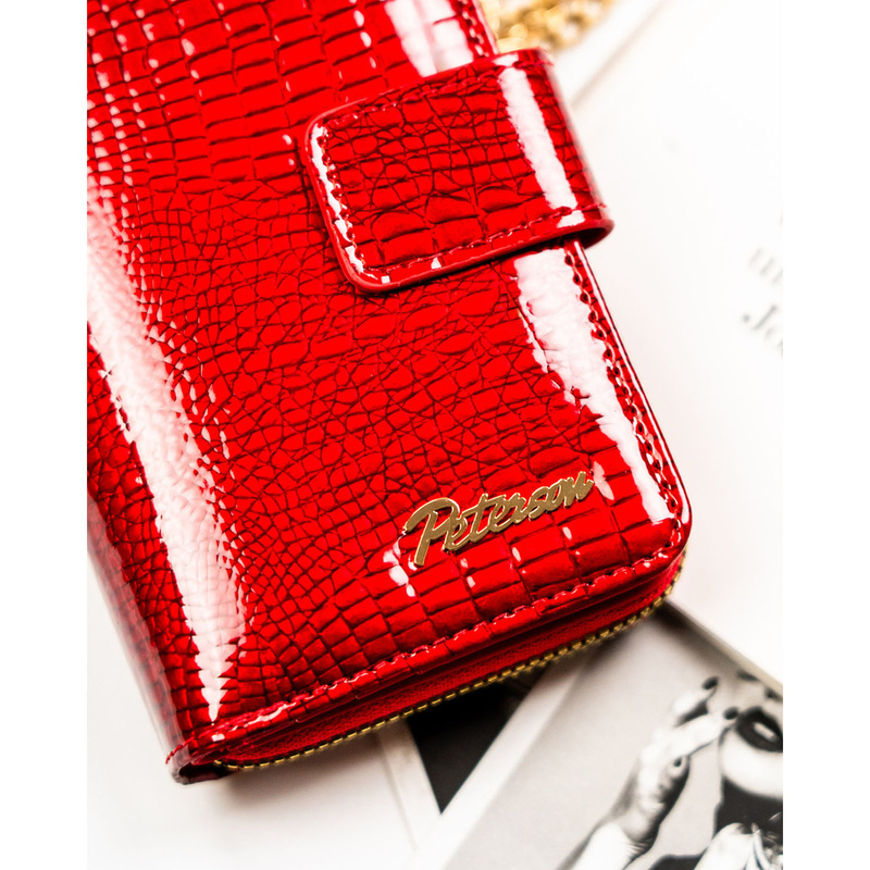 Duży, czerwony portfel damski ze skóry ekologicznej z tłoczeniem na wzór skóry krokodyla - Peterson
