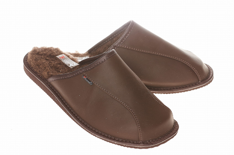 Pantofle męskie Wójciak, klin o wysokości 2,5 cm , gwarancja jakości. Model 295