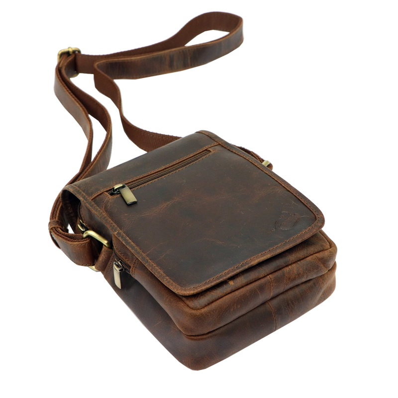 Saszetka męska na ramię skórzana od marki Andreas