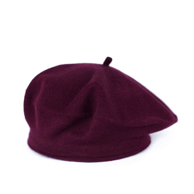 Beret Zima W Neapolu