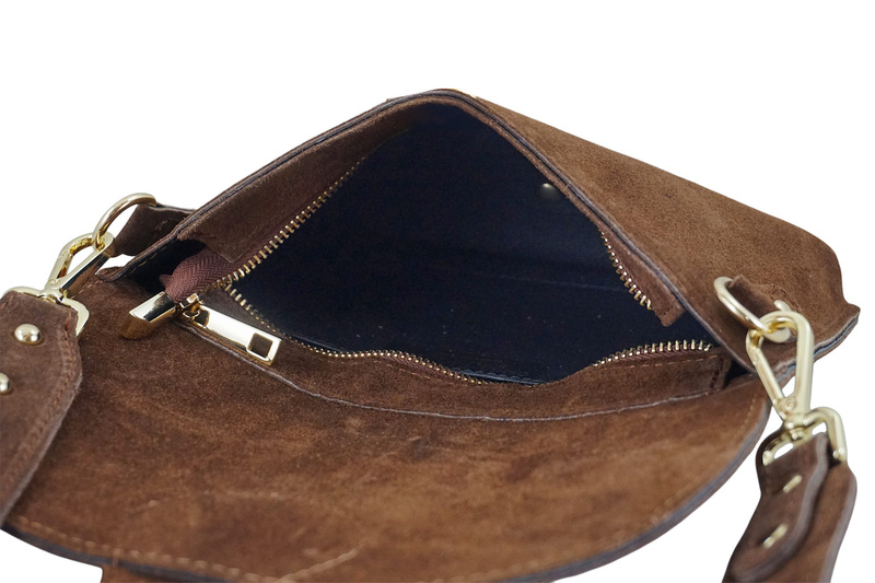 Zamszowa listonoszka na szerokim pasku - Brązowa