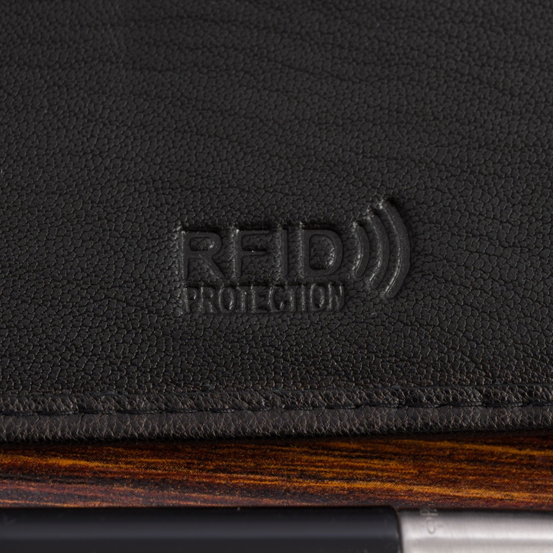 Portfel skórzany męski mały poziomy z flagą czarny RFiD Beltimore D54