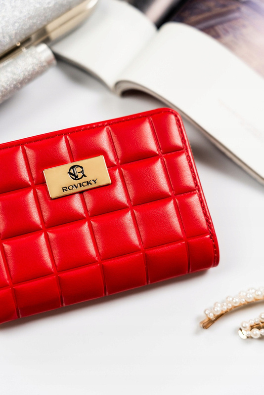 Damska kompaktowa pikowana portmonetka od Rovicky