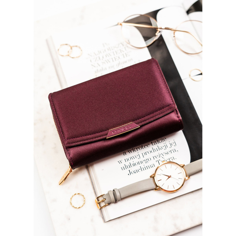 Śliwkowy portfel damski ze skóry ekologicznej wyposażony w system RFID - Rovicky