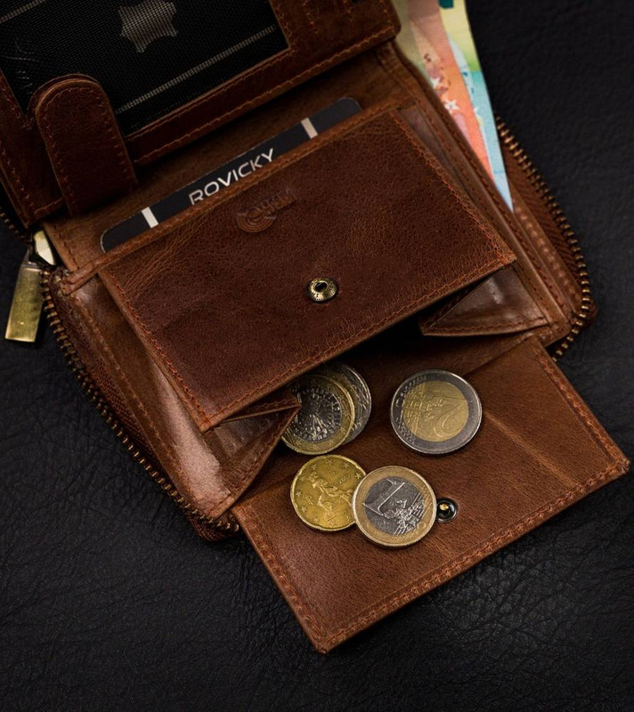 Zapinany Skórzany portfel z RFID od Always Wild