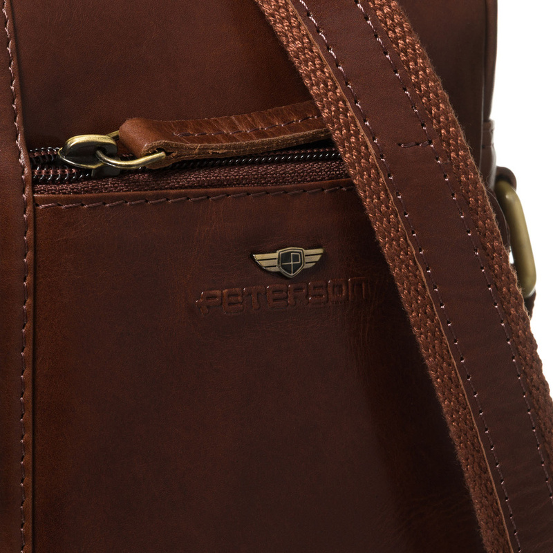 Elegancka listonoszka męska ze skóry naturalnej w brązowym kolorze - Peterson