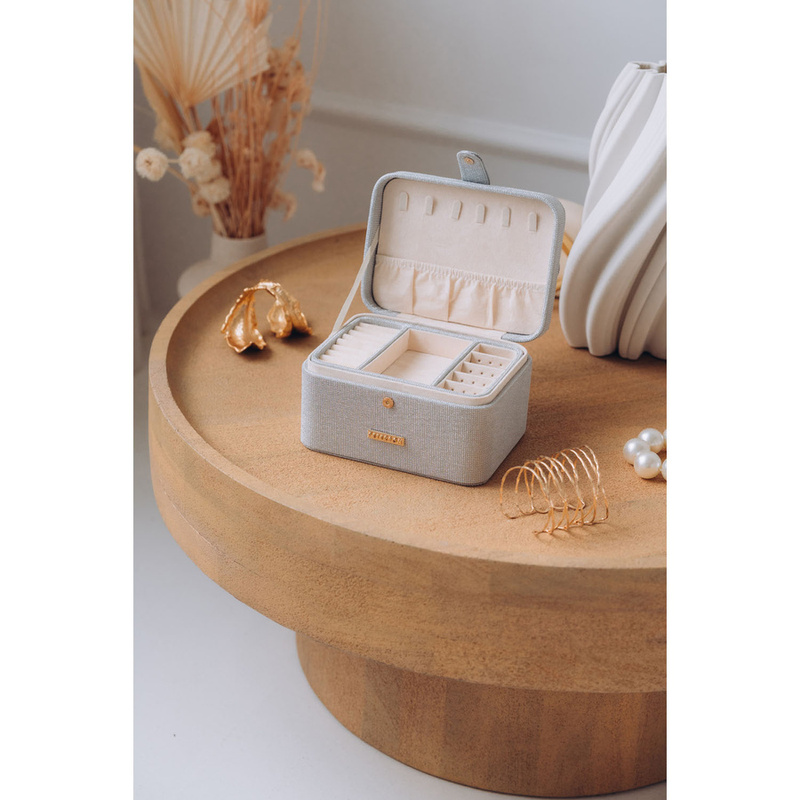 Srebrna szkatułka na biżuterię zamykana zamkiem magnetycznym - Peterson