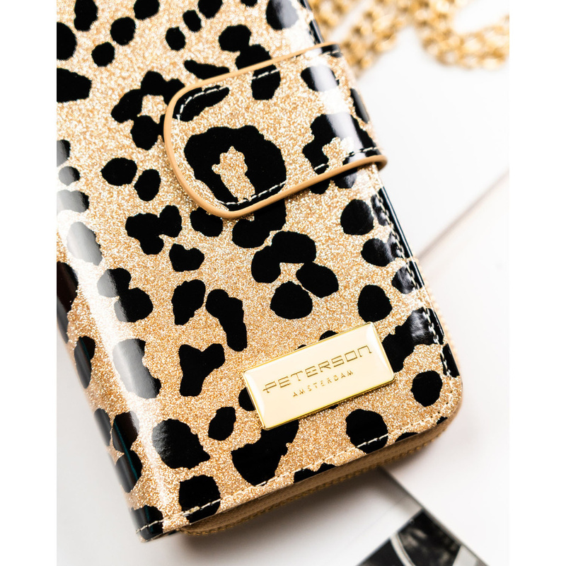 Złoty, pionowy portfel damski ze skóry ekologicznej i naturalnej w cętki, wyposażony w system RFID - Peterson