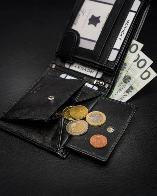 Skórzany męski portfel Rovicky N992-VT-R8 RFID