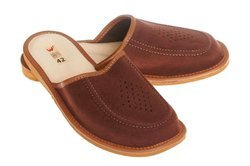 Kapcie męskie wygodne pantofle ze skóry naturalnej klapki domowe pw269 brązowy