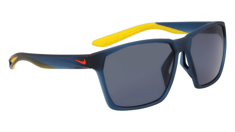 Okulary NIKE NIKEMAVEICKE. Okulary przeciwsłoneczne, Kolor niebieski. Unisex.
