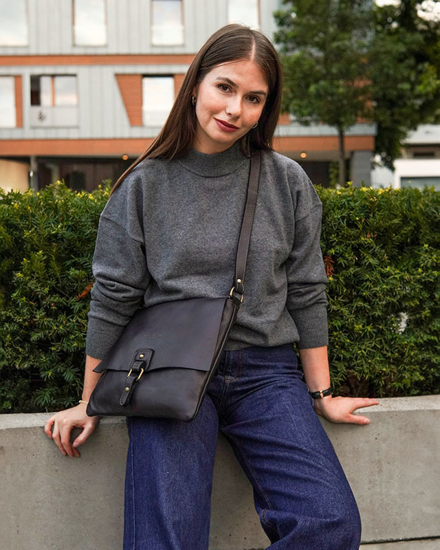 Torebka skórzana listonoszka stylowy minimalizm ala messenger leather bag - MARCO MAZZINI czarna