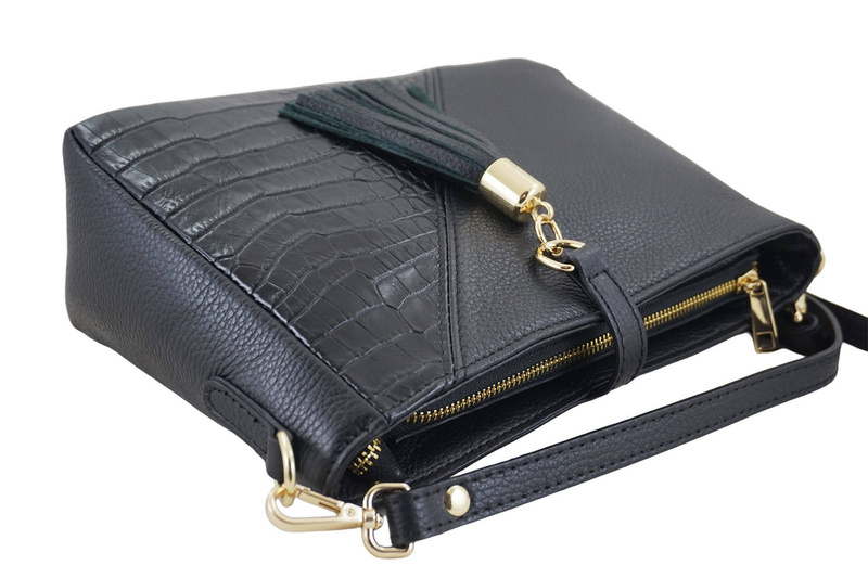 Torebka skórzana z ozdobnym frędzlem - Czarna