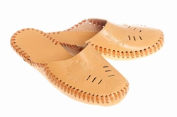 Wójciak Podhale męskie kapcie skóra naturalna zabudowane styl góralski