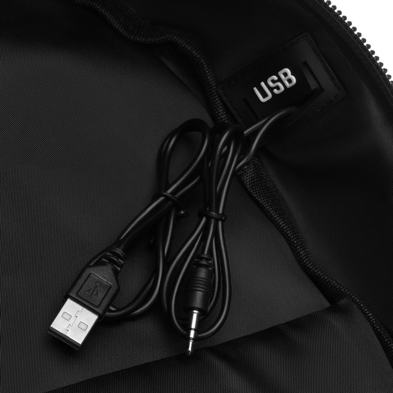 Plecak szkolny z poliestru w czarnym kolorze z portem USB  - Peterson