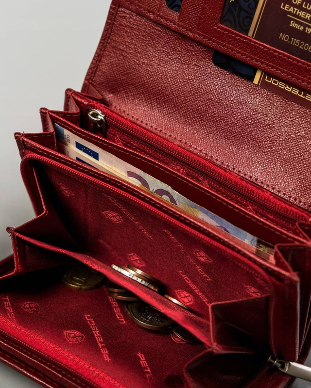 Skórzany damski portfel Peterson PTN RD-22-GCL