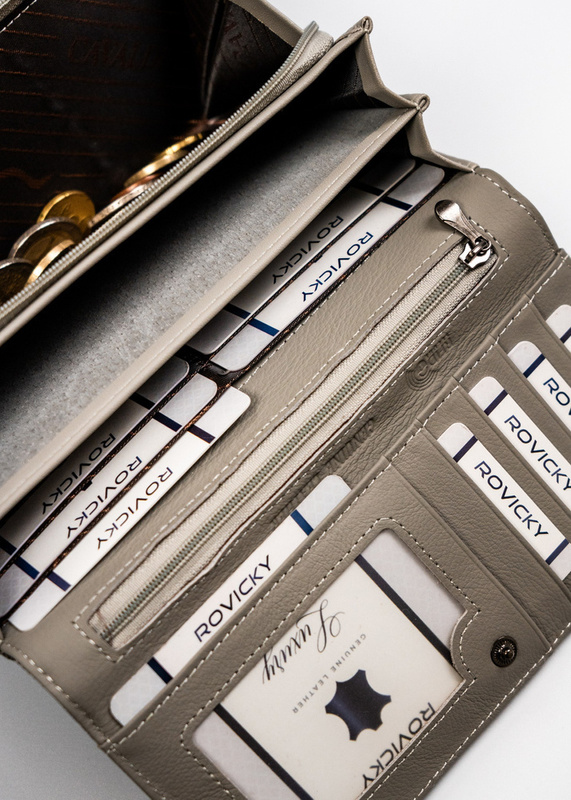 Podłużna portmonetka Stylowy damski portfel ze wzorem skóry węża Cavaldi