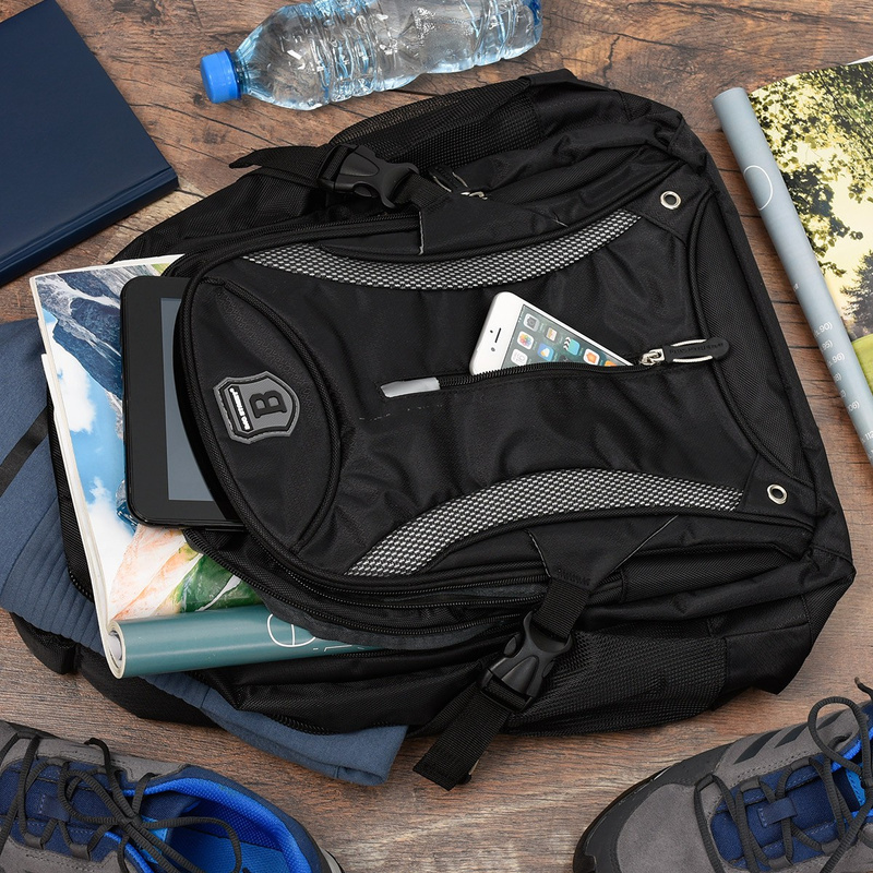 Czarny plecak sportowy miejski trekkingowy wytrzymały T15