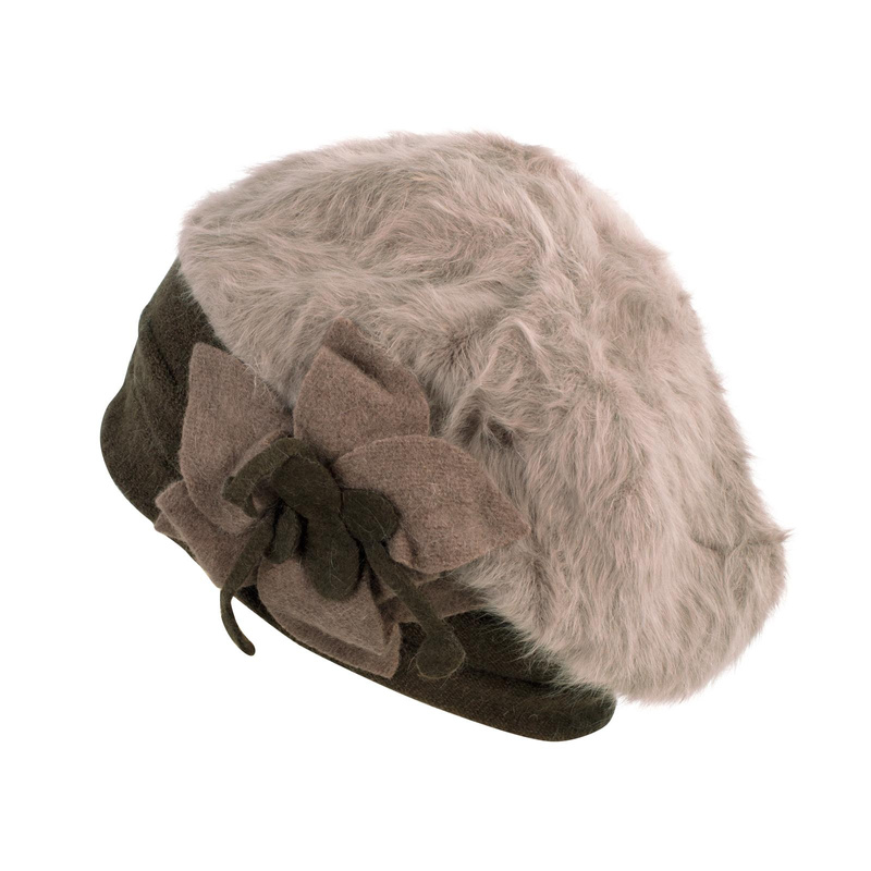 Beret Angora Flower