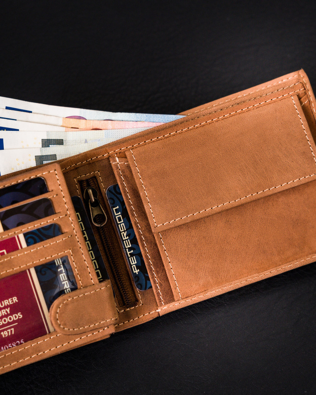 Skórzany męski portfel Peterson PTN 304 2-1-5