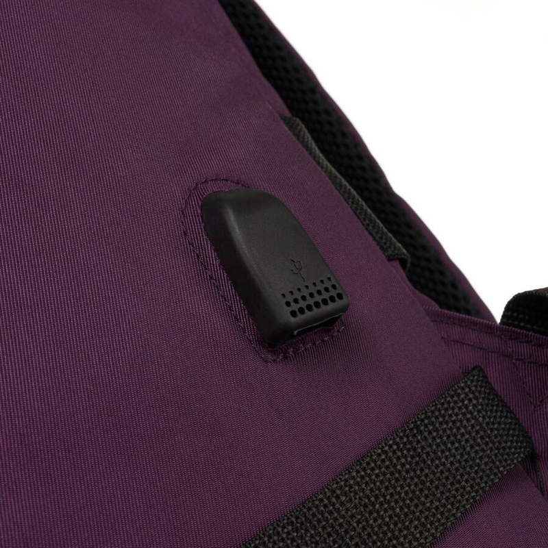 Pojemny, podróżny plecak kabinowy z portem USB - Peterson