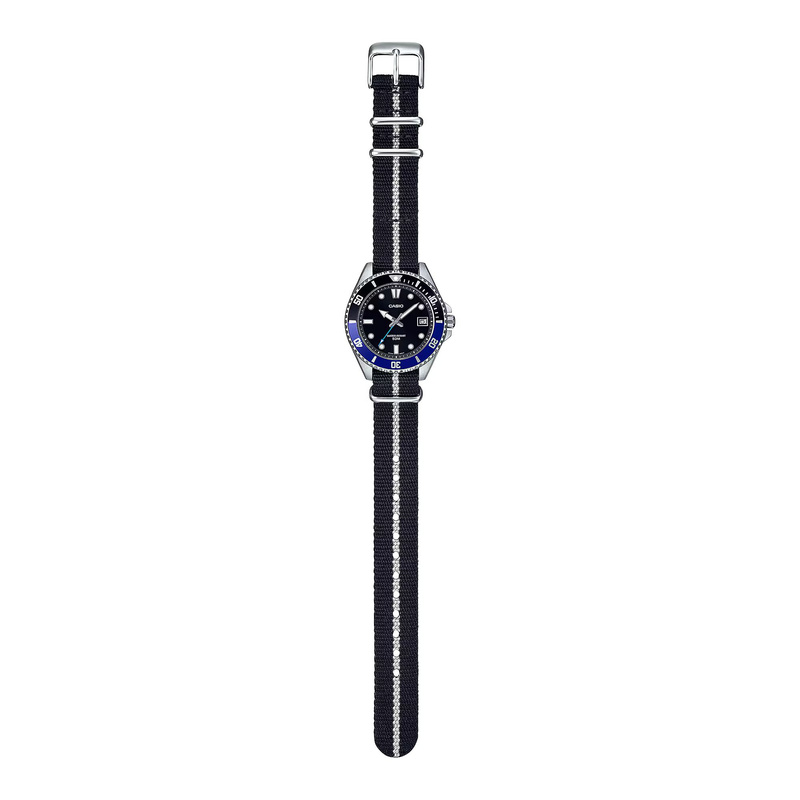 Zegarek CASIO MDV10C1A2VEF. Kwarcowy, Kolor czarny. Mężczyzna.