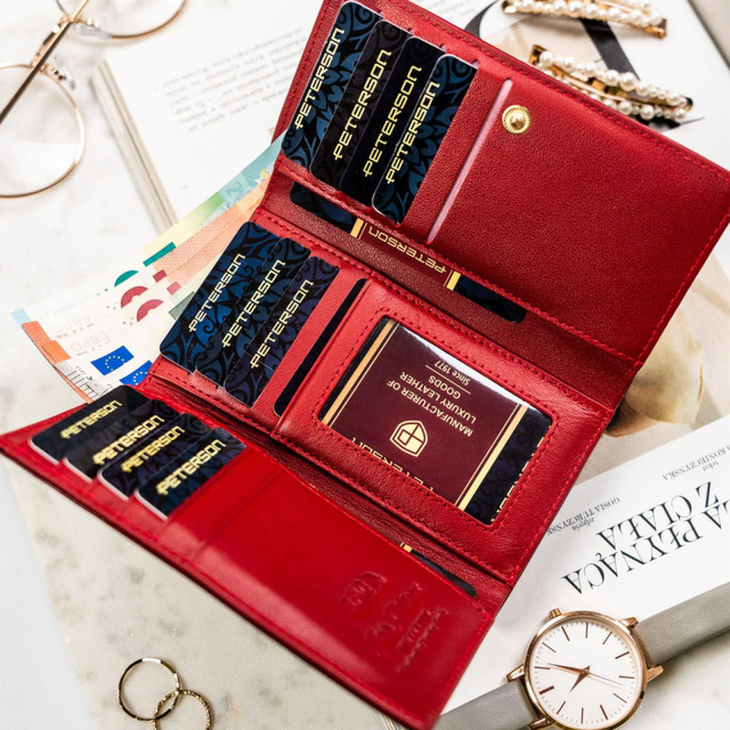 Skórzany damski portfel Peterson PTN BC-42108