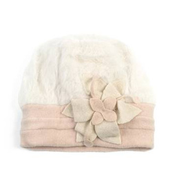 Beret Angora Flower