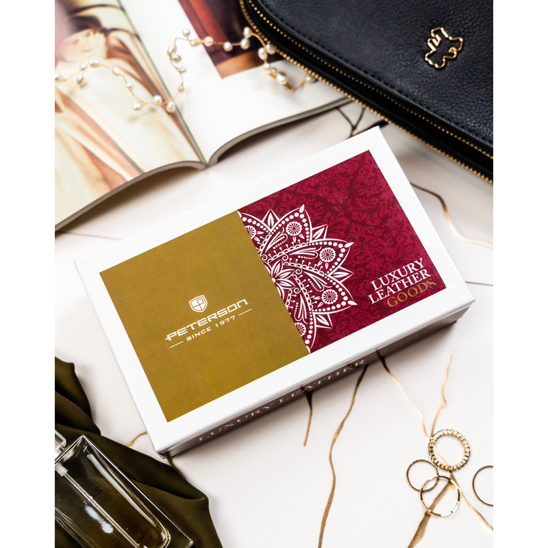 Mały portfel damski ze skóry naturalnej w czerwonym kolorze - Peterson