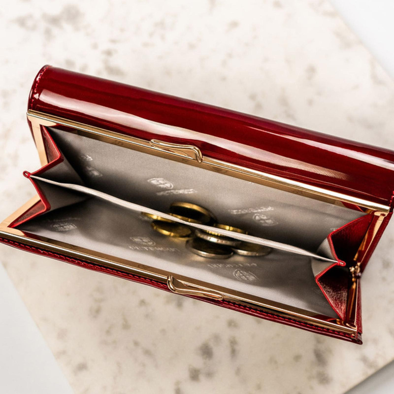 Skórzany damski portfel Peterson PTN BC-421028