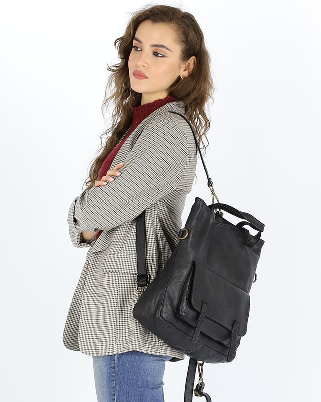 Skórzana torebka plecak z kieszenią z przodu - MARCO MAZZINI czarny