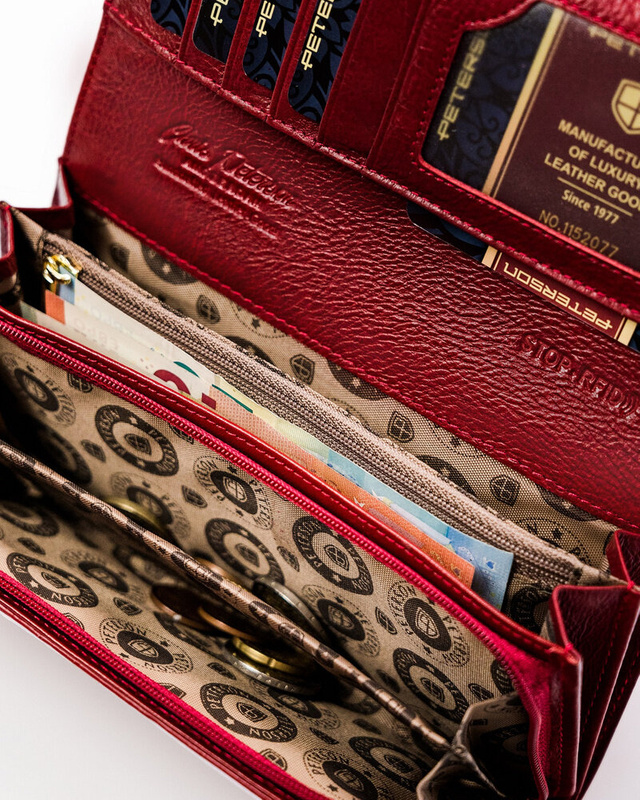 Skórzany damski portfel Peterson PTN PL-409