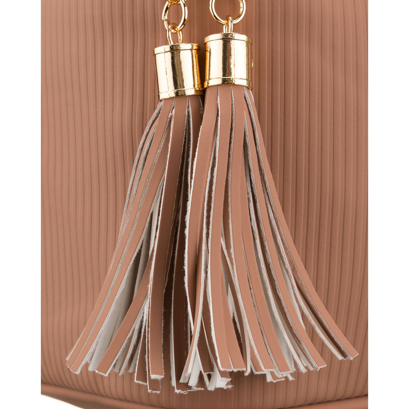 Praktyczna kosmetyczka z tkaniny syntetycznej w beżowym kolorze, jednokomorowa - Peterson