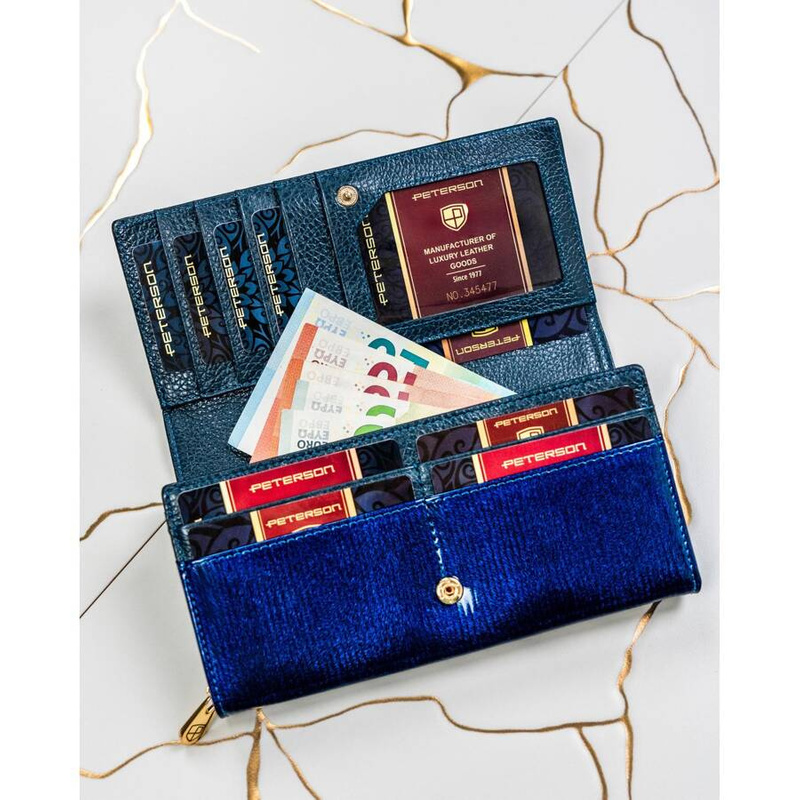 Skórzany damski portfel Peterson PTN 42106-PR