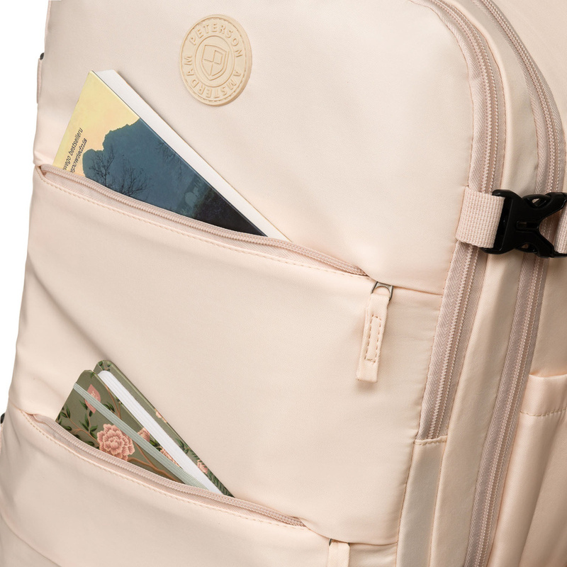 Plecak podróżny z portem USB wykonany z poliestru w beżowym kolorze - Peterson