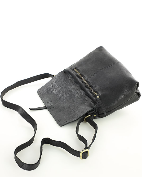 Torebka skórzana listonoszka damska messenger bag - MARCO MAZZINI czarny