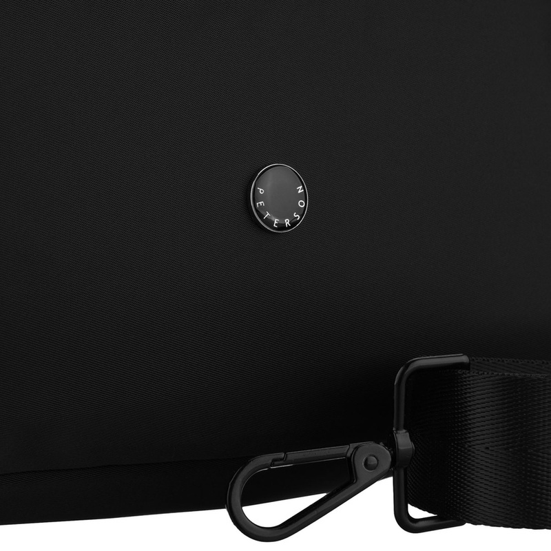 Czarna, miejska torebka damska z poliestru, jednokomorowa - Peterson