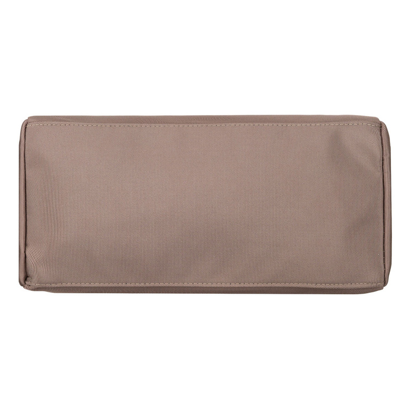 Beżowa shopperka damska na uchwytach i doczepianym pasku, zamykana suwakiem - Peterson